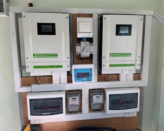 GEYA VM II PRO 3.5-5.5KW 3500w 24v 120-450VDC MPPPT100A Solar Inverter